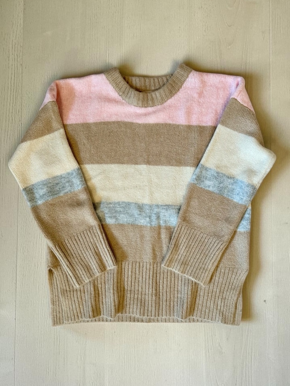 Hem & Thread Colorblock Crewneck Sweater in Pink, Beige, Cream and Grey Size M